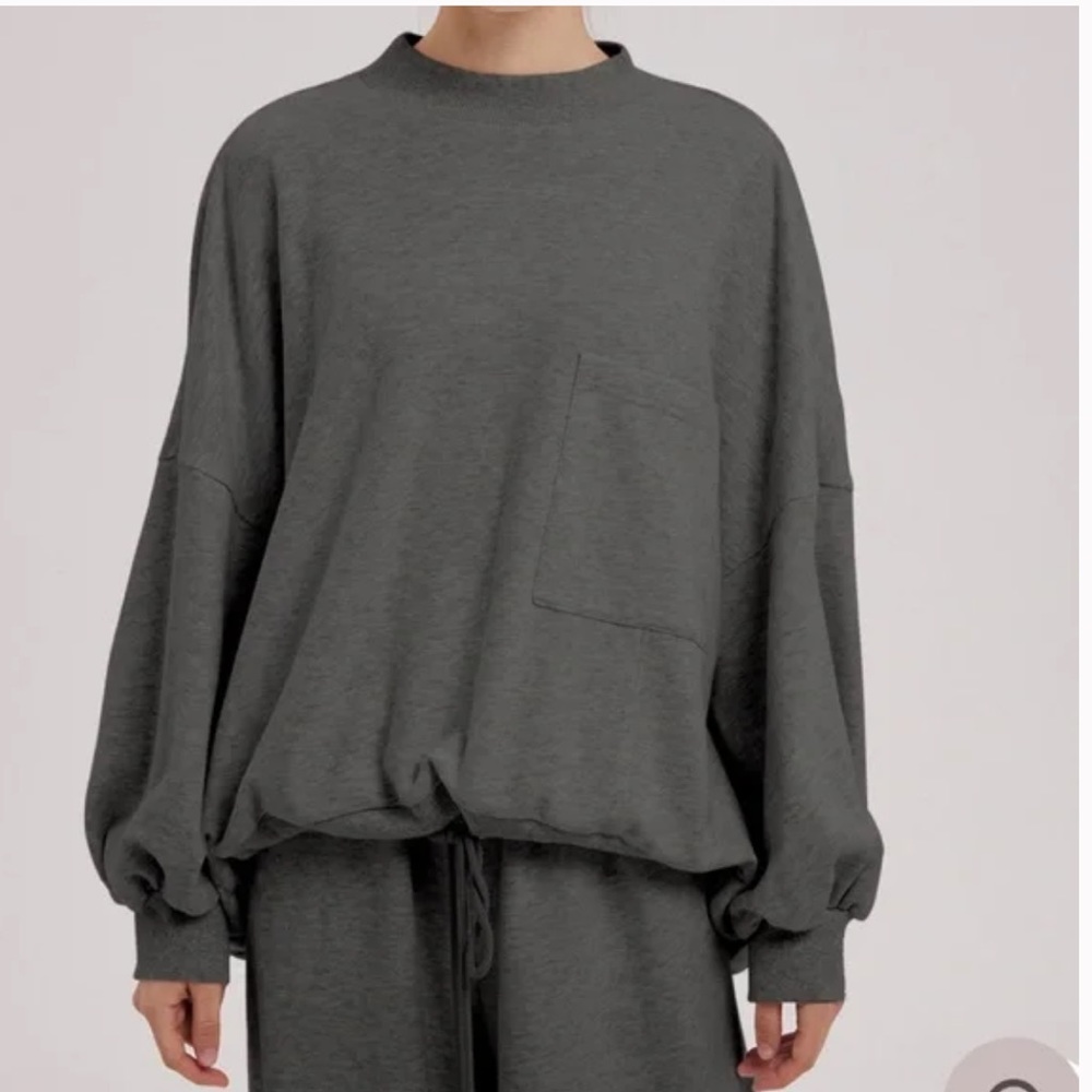 Nap sweater size M